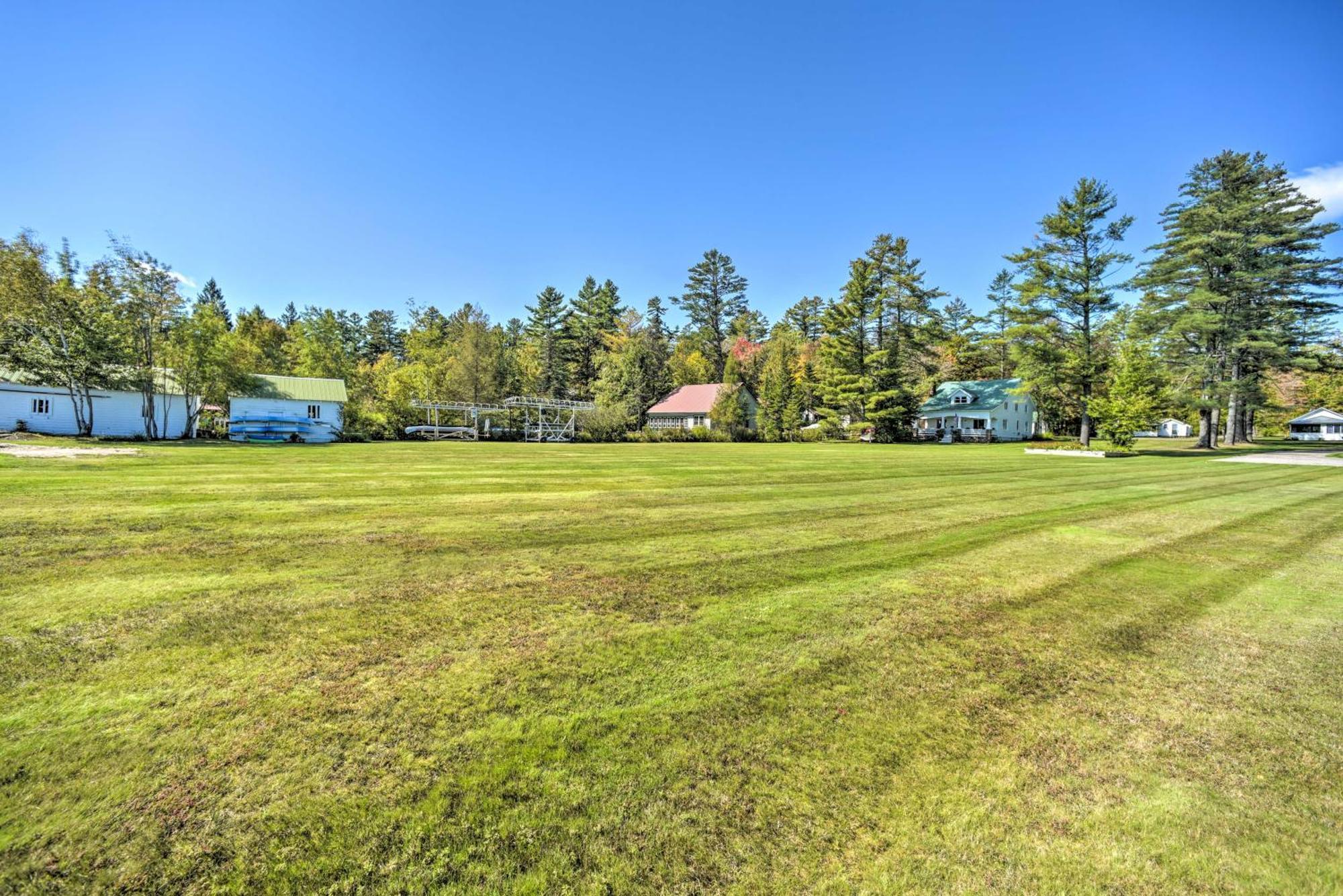 Lake Pleasant Cabin On 3 Acres With Kayaks And Beach! Exteriör bild